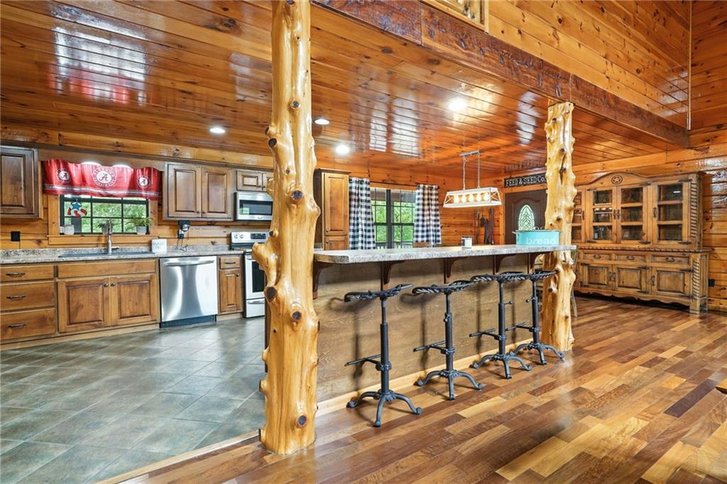 749 Old Federal Road South Chatsworth, GA 30705 - Photo 10 of 45 a view of a kitchen