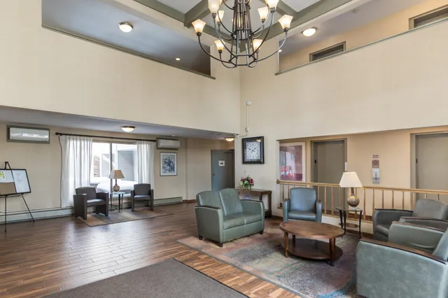 $119,000 | 1601 North Innsbruck Drive, Unit 373NE, Fridley, MN 55432