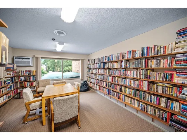 $119,000 | 1601 North Innsbruck Drive, Unit 373NE, Fridley, MN 55432