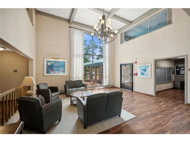 $119,000 | 1601 North Innsbruck Drive, Unit 373NE, Fridley, MN 55432