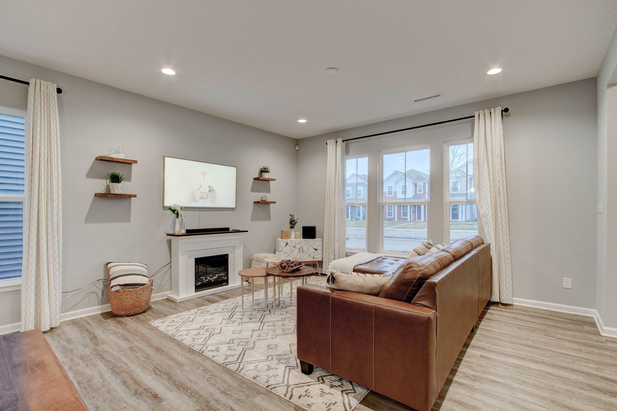 365 Steeples Boulevard Indianapolis, IN 46222 - Photo 6 of 34