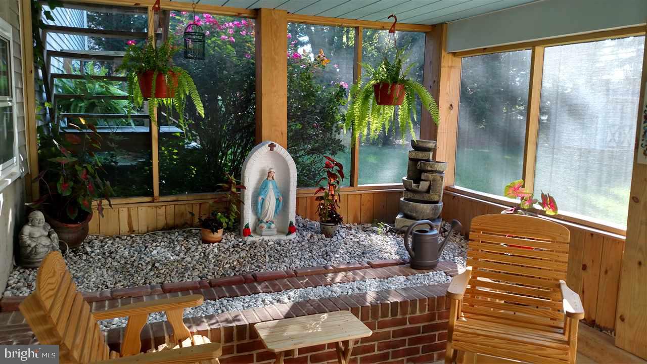 2211 Circle Road Carlisle, PA 17013 - Photo 3 of 22 Gallery Image 3