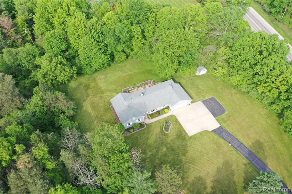 3147 East Highland Road Howell, MI 48855 - Photo 55 of 60