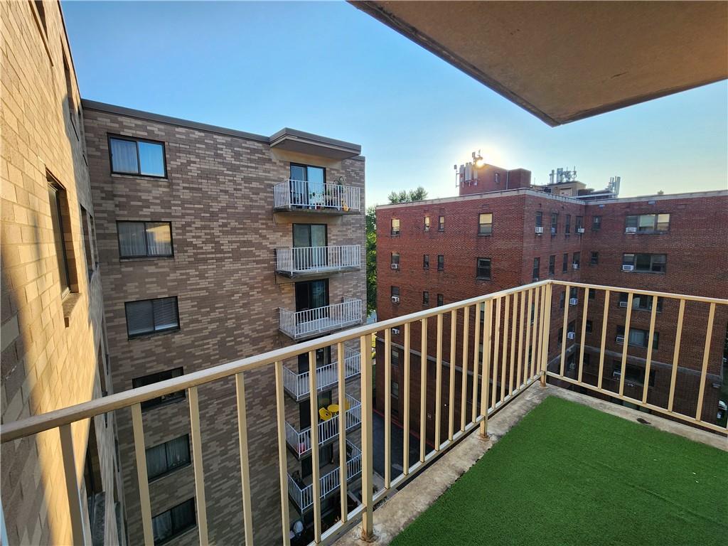 923 California Avenue, Unit 605606 Avalon, PA 15202 - Photo 8 of 50 a view of a balcony with city view