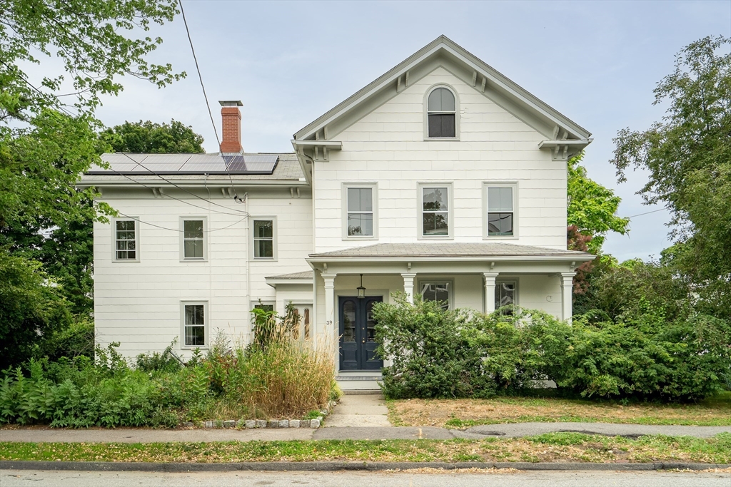 39 Green Street Watertown, MA 02472 - Photo 1 of 29
