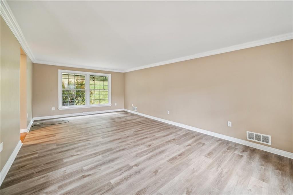 344 Hays Road Pittsburgh, PA 15241 - Photo 11 of 39 Gallery Image 11