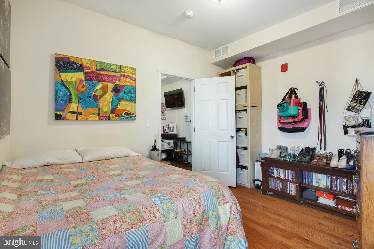 2001 Federal Street, Unit 3 Philadelphia, PA 19146 - Photo 7 of 8