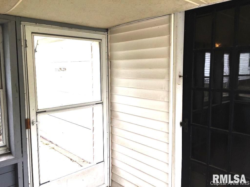 1231 Monument Avenue Springfield, IL 62702 - Photo 9 of 30