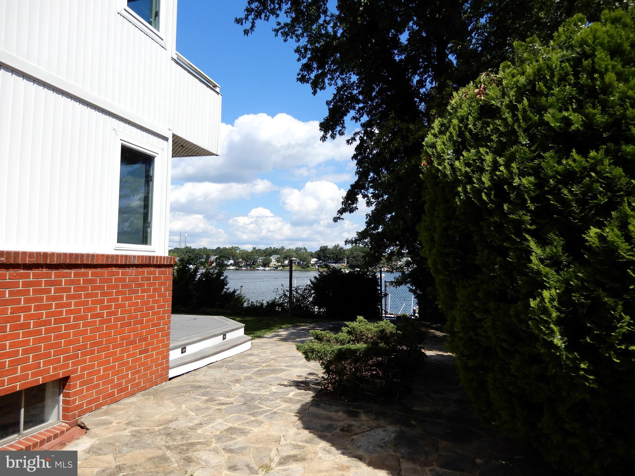 7638 Laurel Drive Pasadena, MD 21122 - Photo 12 of 51