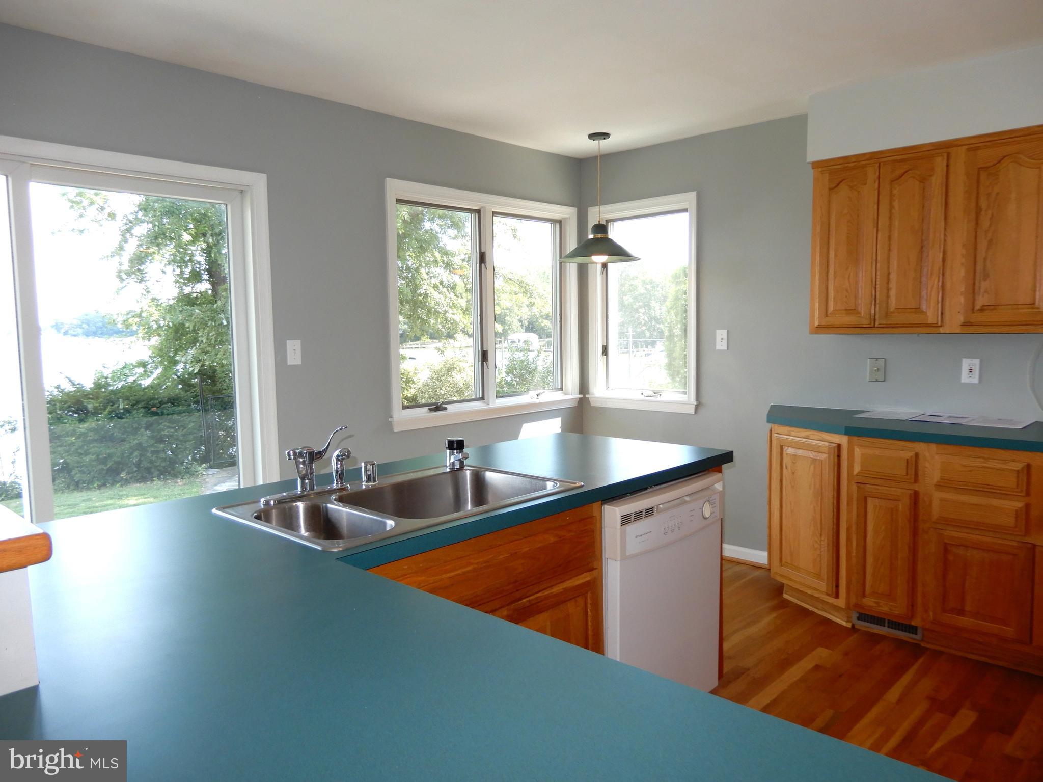 7638 Laurel Drive Pasadena, MD 21122 - Photo 18 of 51 Kitchen
