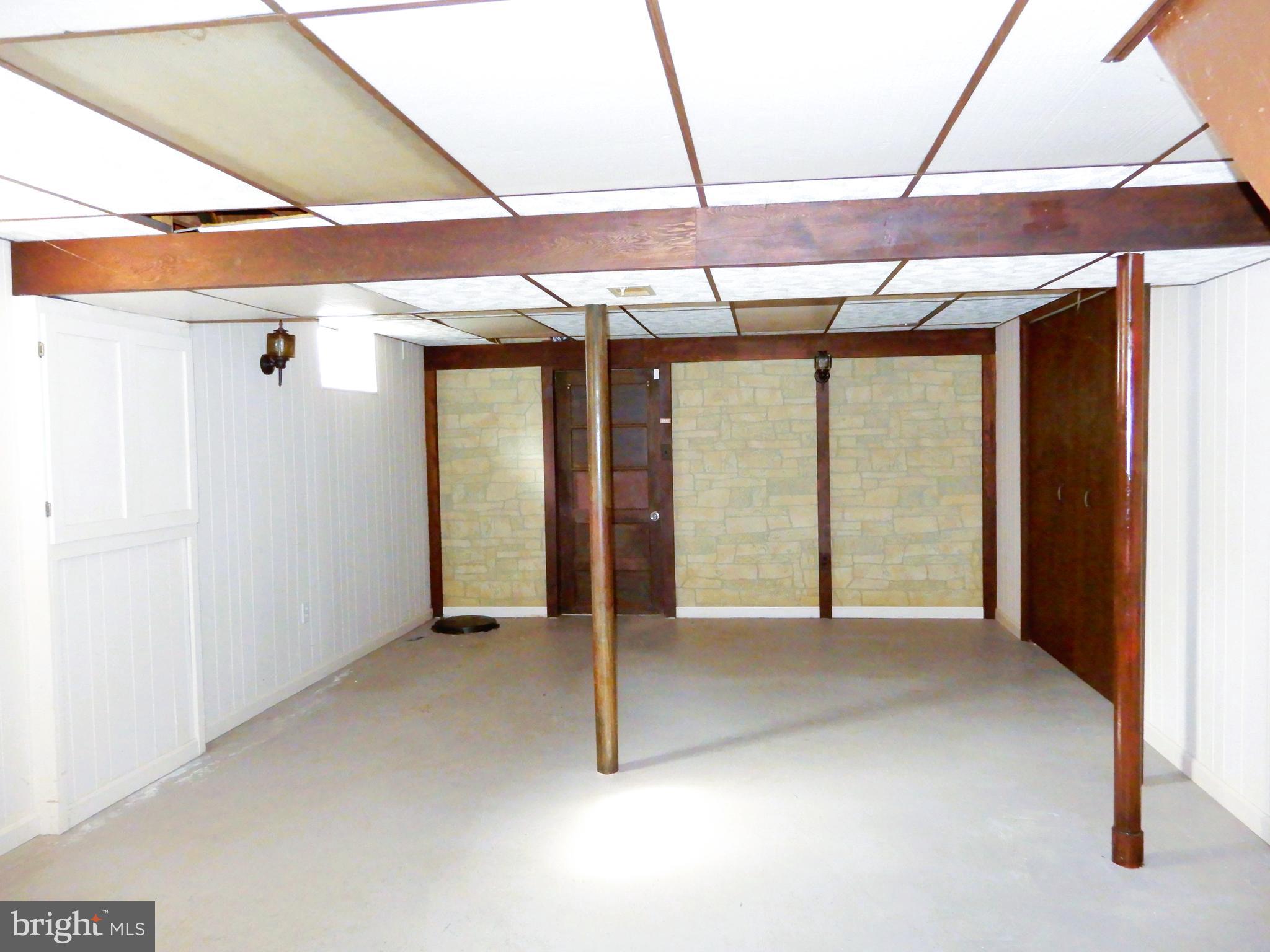 7638 Laurel Drive Pasadena, MD 21122 - Photo 31 of 51 a view of a room with a large space