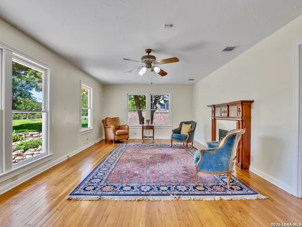 $2,950 | 785 Burr Road, Terrell Hills, TX 78209
