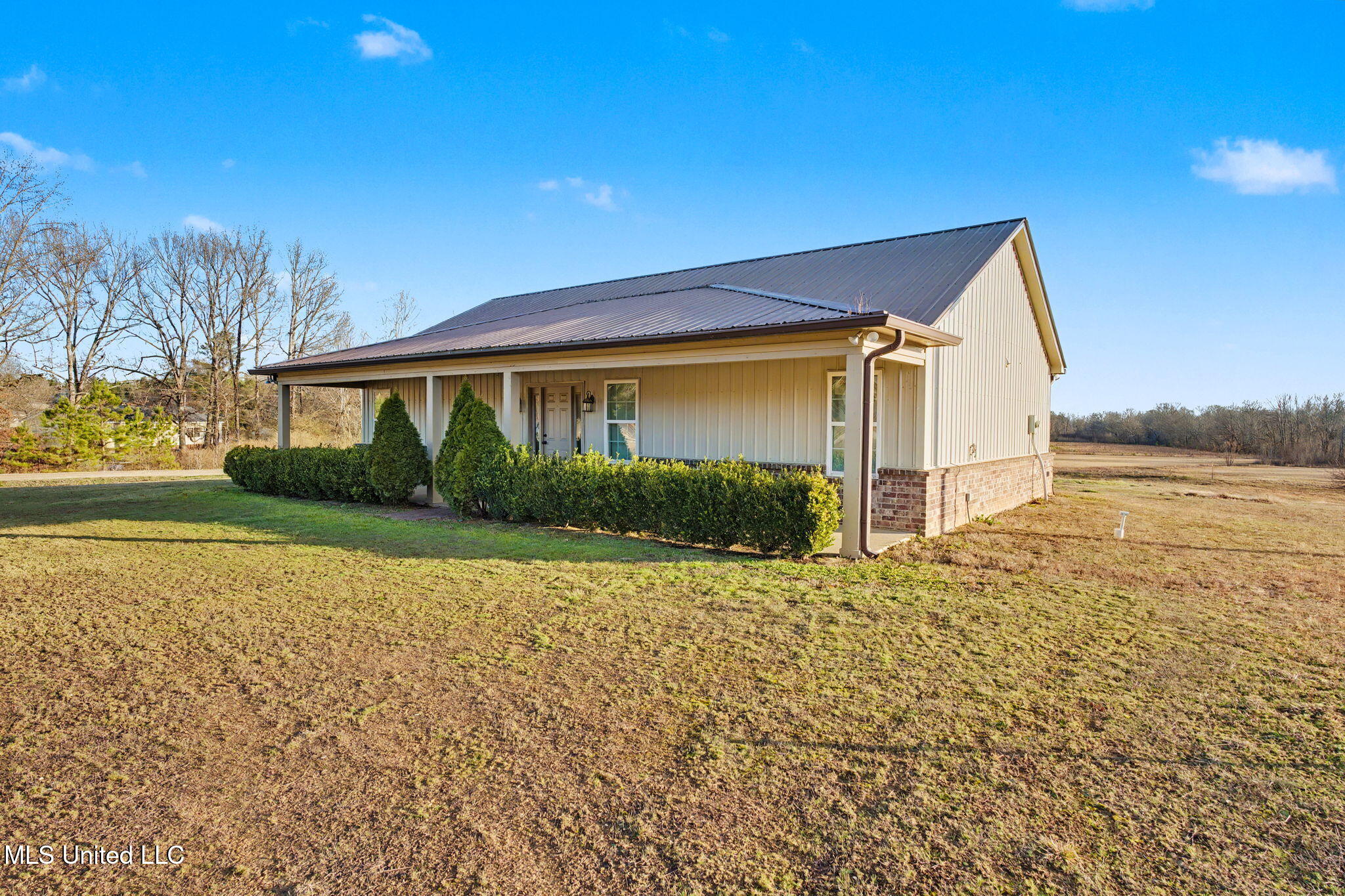14999 Fairview Road Byhalia, MS 38611 - Photo 4 of 31 4-web-or-mls-14999 Fairview-03