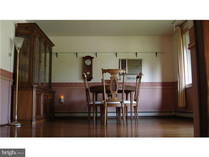 308 Walker Road Ambler, PA 19002 - Photo 2 of 13 Gallery Image 2
