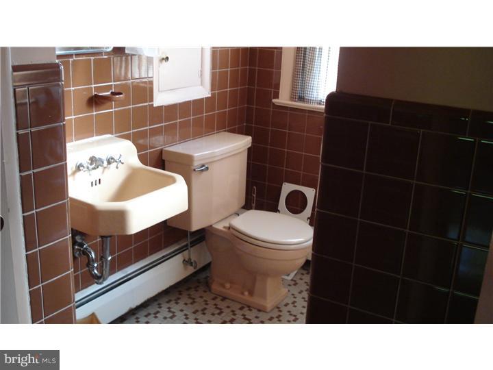 308 Walker Road Ambler, PA 19002 - Photo 8 of 13 Gallery Image 8