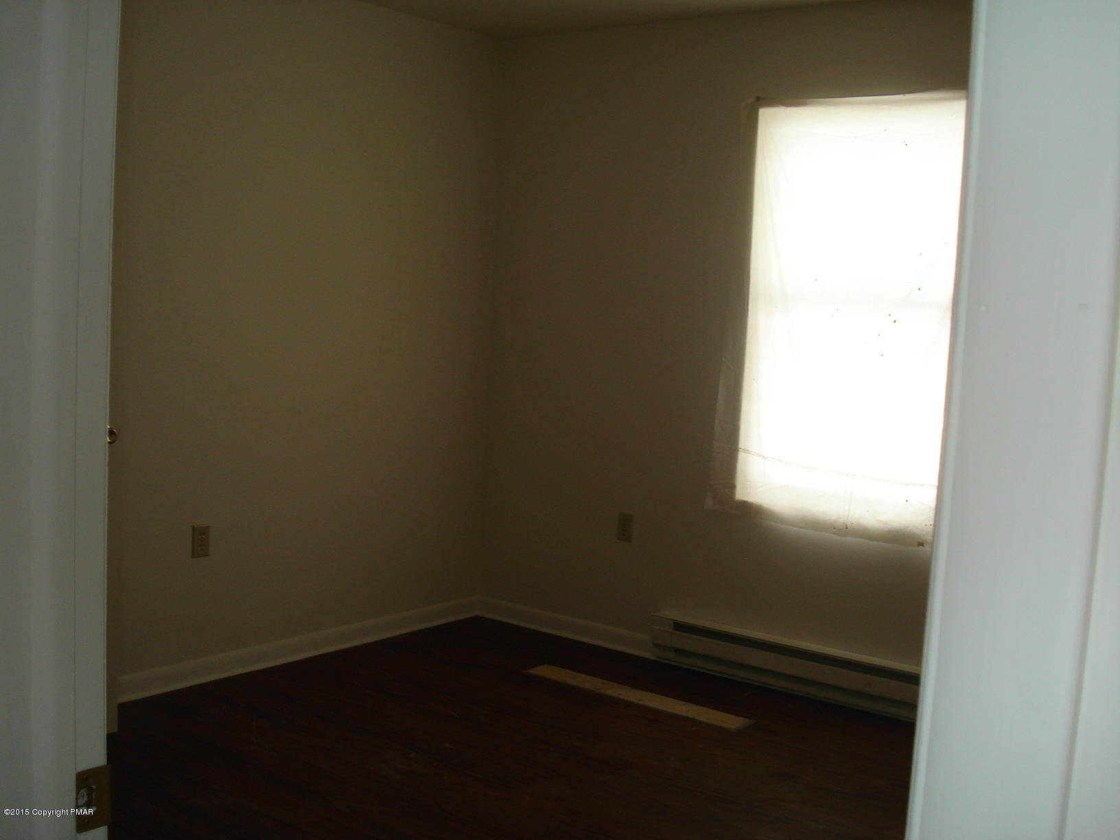 611 Gold Finch Road Bushkill, PA 18324 - Photo 5 of 16 a small space with a window