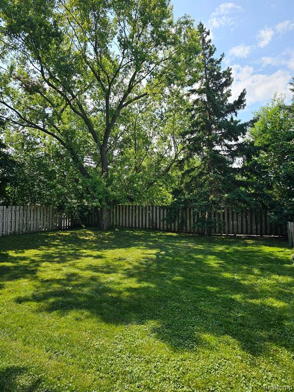 751 Isbell Street Howell, MI 48843 - Photo 20 of 23 Gallery Image 20