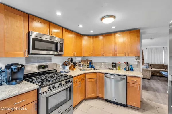 $399,900 | 53 Country Club Court, Brick, NJ 08723