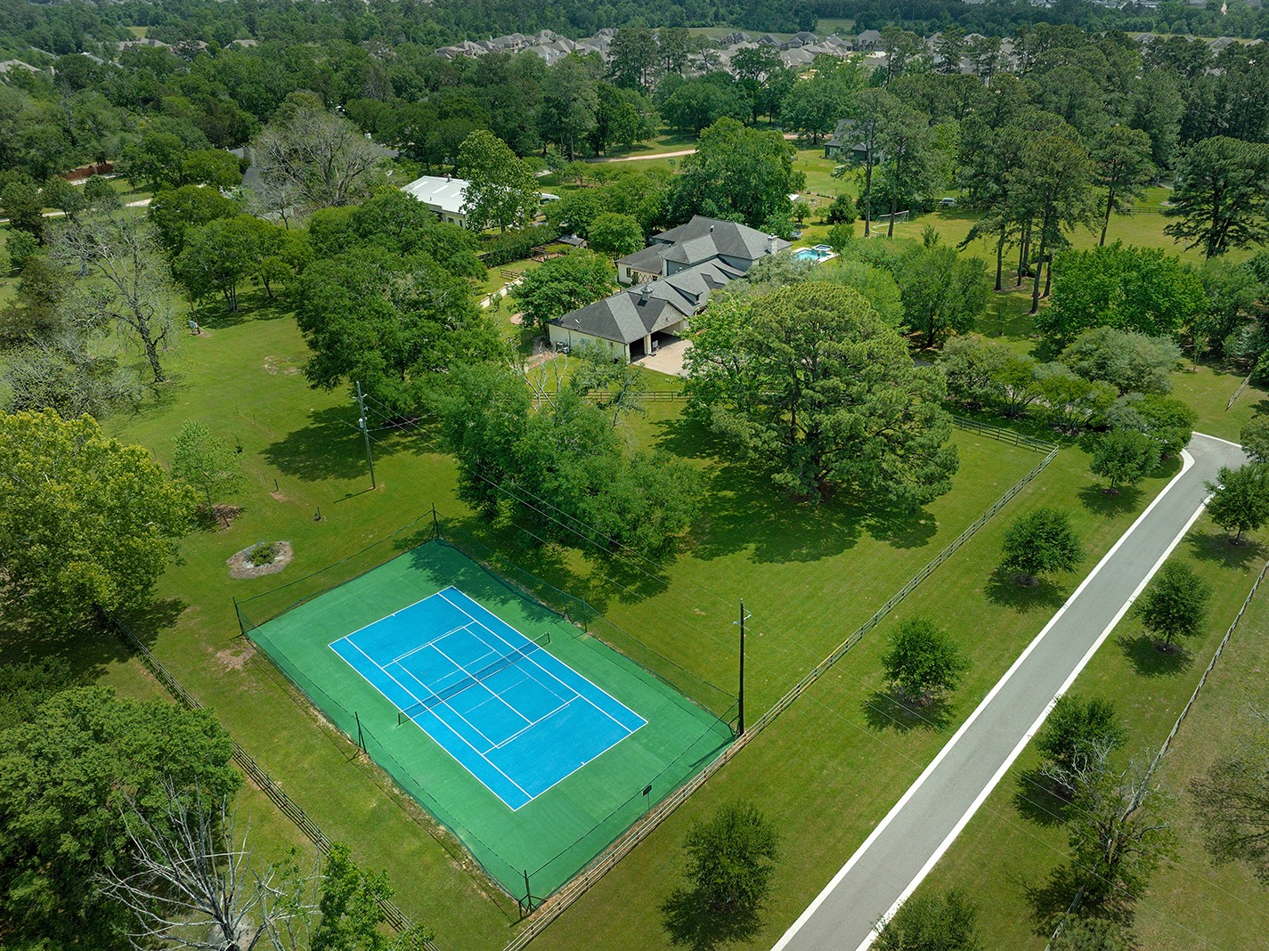10989 Spell Road Tomball, TX 77375 - Photo 2 of 49
