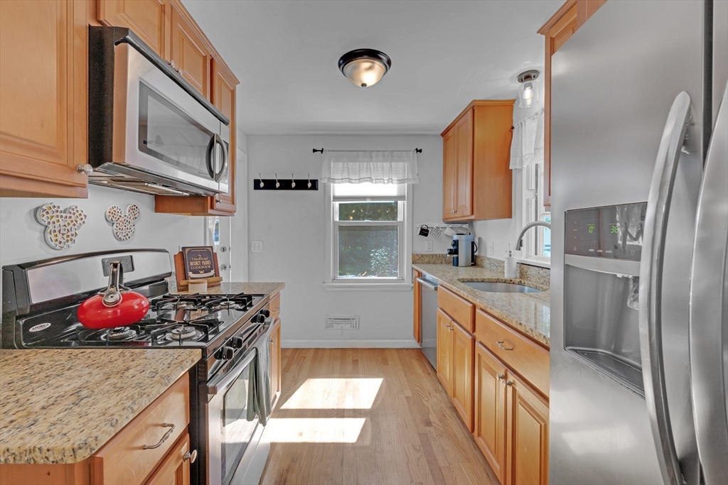 25 Pullard Road Grafton, MA 01519 - Photo 7 of 39 Gallery Image 7