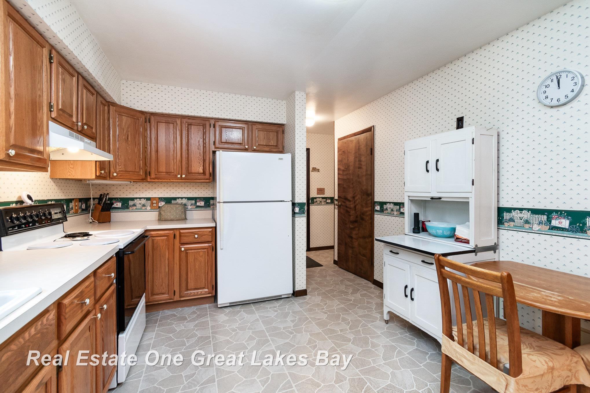 13840 Dice Road Hemlock, MI 48626 - Photo 10 of 35