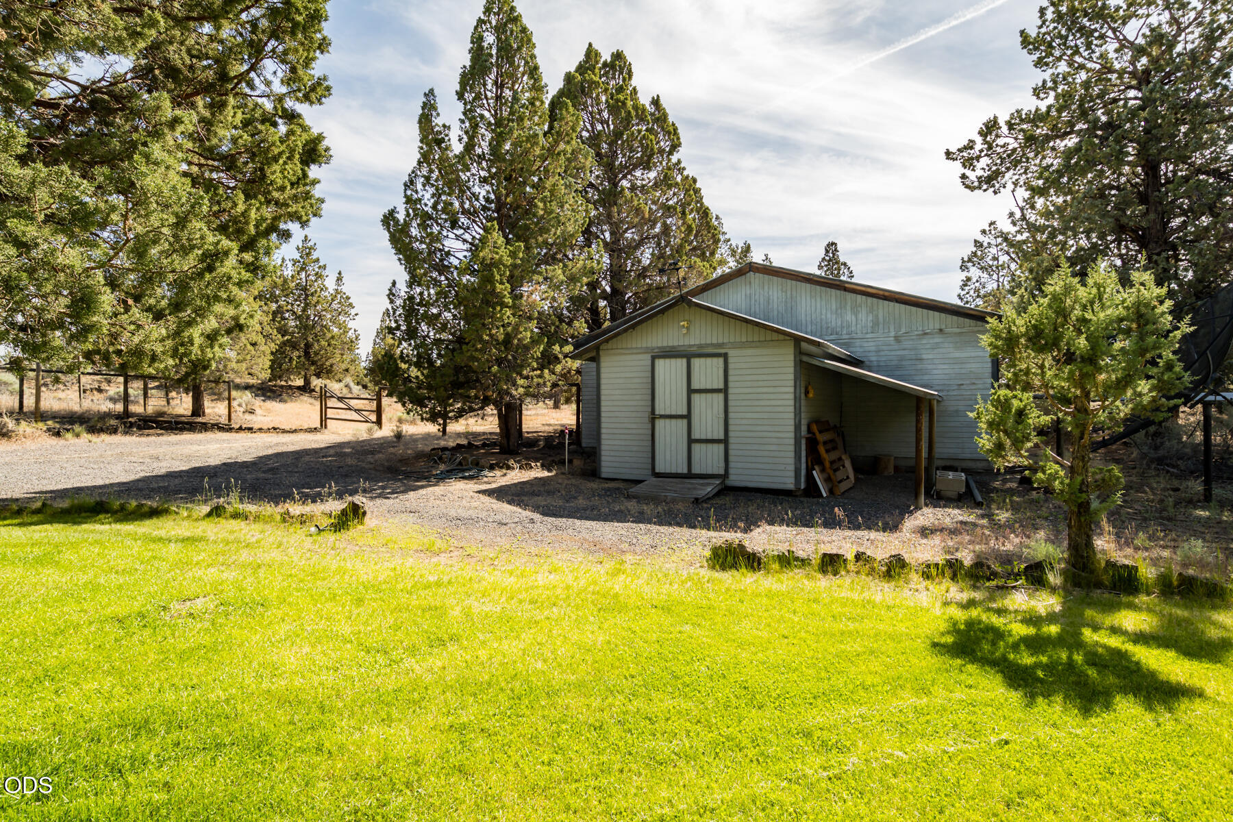 64507 McGrath Road Bend, OR 97701 - Photo 39 of 56