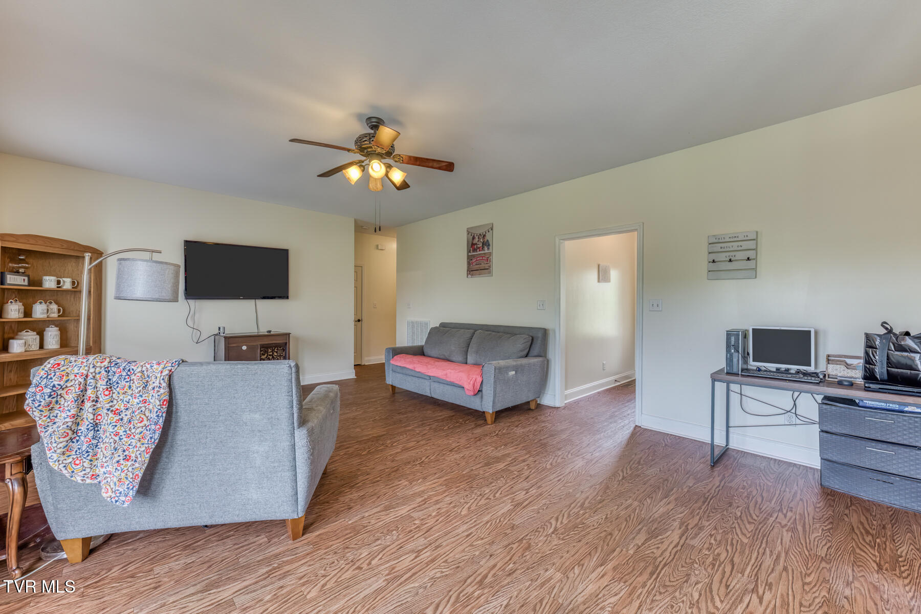 130 Garland Road Unicoi, TN 37692 - Photo 17 of 47 130 Garland Rd-13