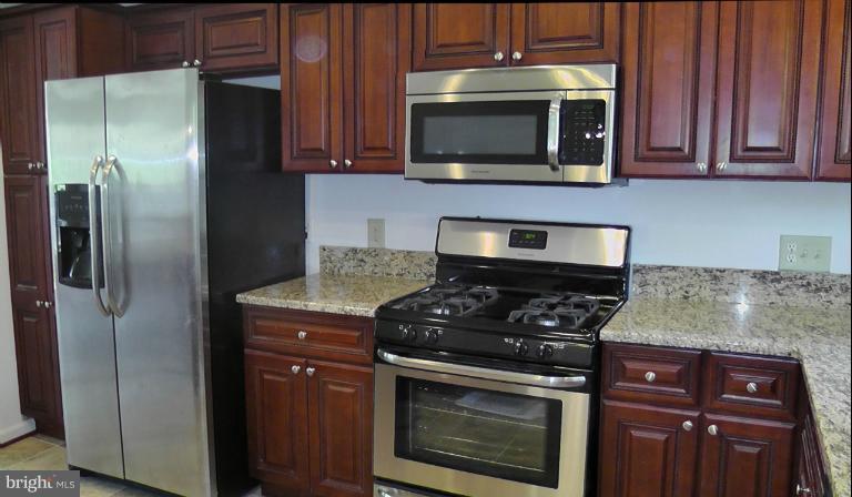 3917 Rayton Road Randallstown, MD 21133 - Photo 5 of 19 Kitchen