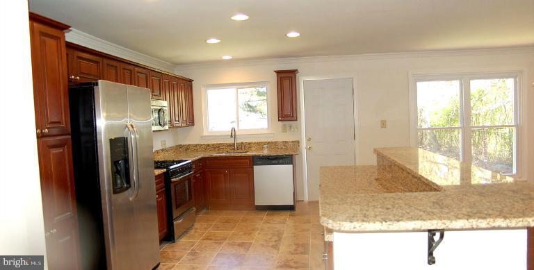 3917 Rayton Road Randallstown, MD 21133 - Photo 8 of 19 Kitchen