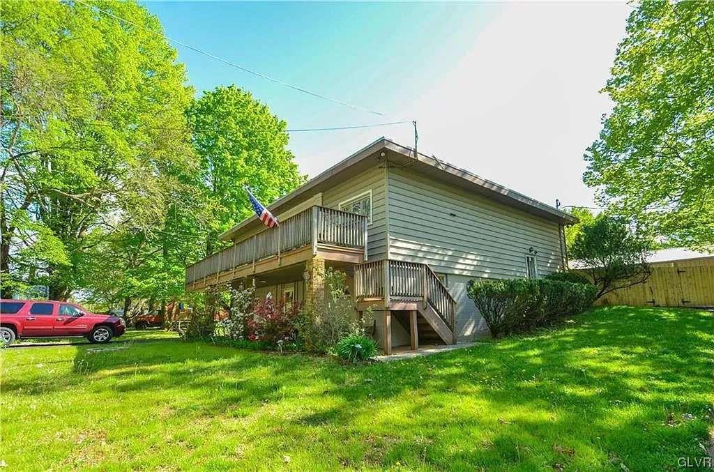 a house view with a garden