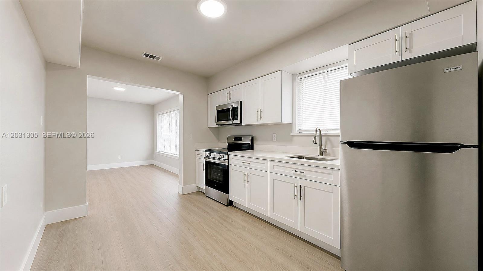 101 West 11th Street, Unit 8 Hialeah, FL 33010 - Photo 21 of 38