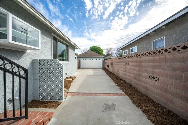 $1,149,500 | 3120 San Anseline Avenue, Long Beach, CA 90808