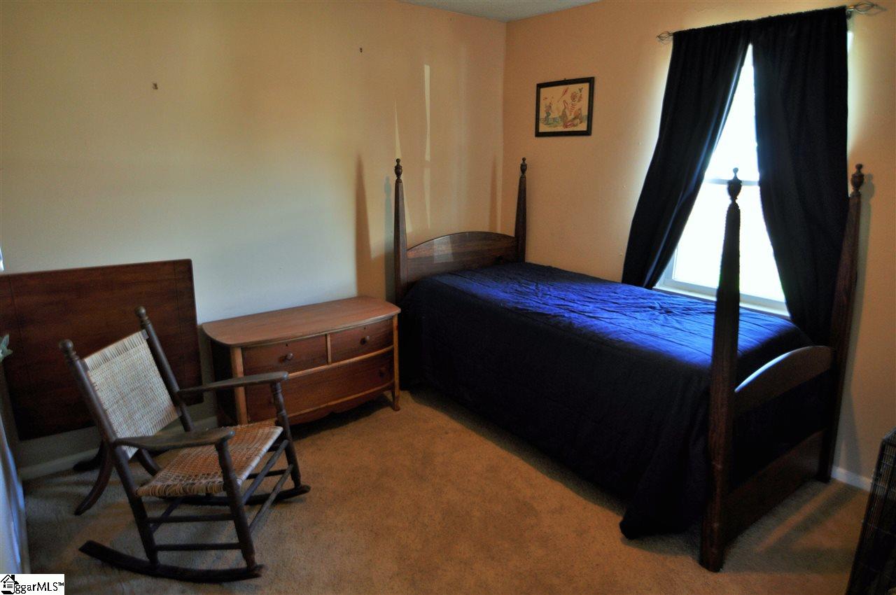 104 Parkins Mill Road Greenville, SC 29607 - Photo 11 of 17