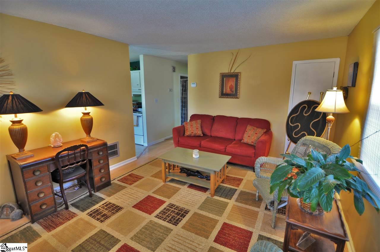 104 Parkins Mill Road Greenville, SC 29607 - Photo 5 of 17