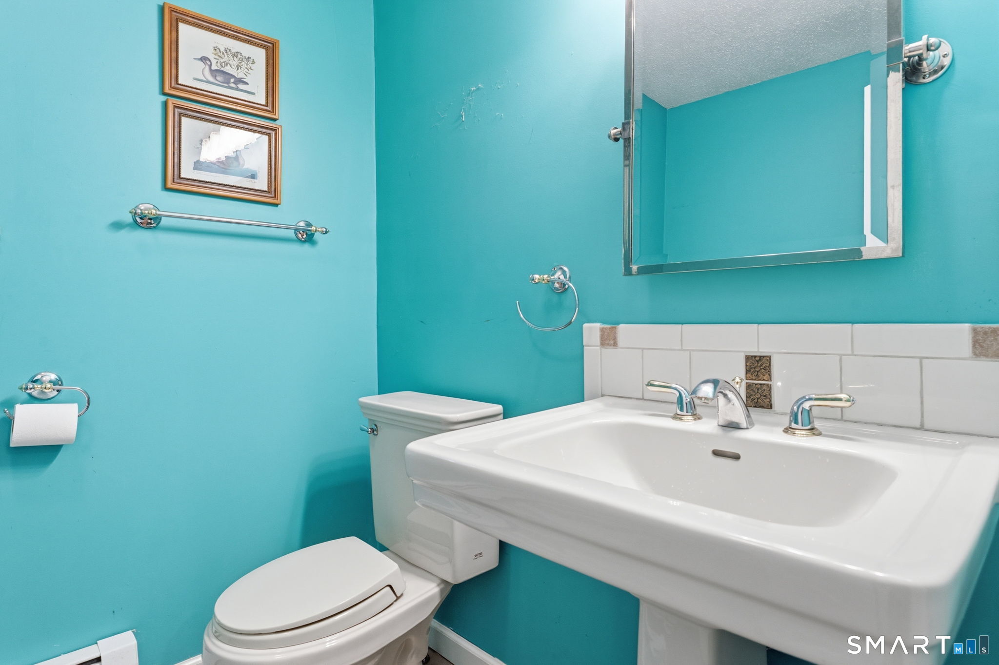 13 Juniper Road Bloomfield, CT 06002 - Photo 22 of 39