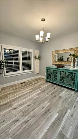 a view of a livingroom with furniture