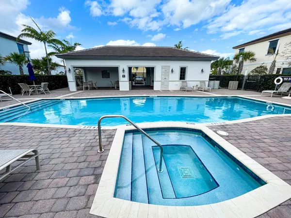 $3,400 | 4678 Santa Cruz Way, Davie, FL 33314