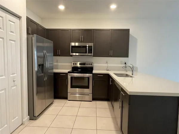 $3,400 | 4678 Santa Cruz Way, Davie, FL 33314