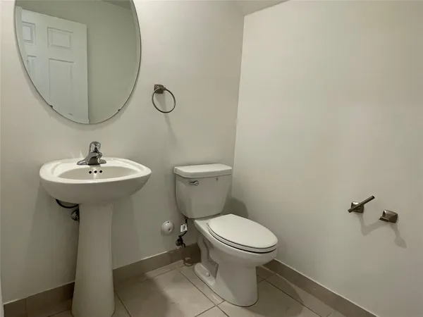 $3,400 | 4678 Santa Cruz Way, Davie, FL 33314