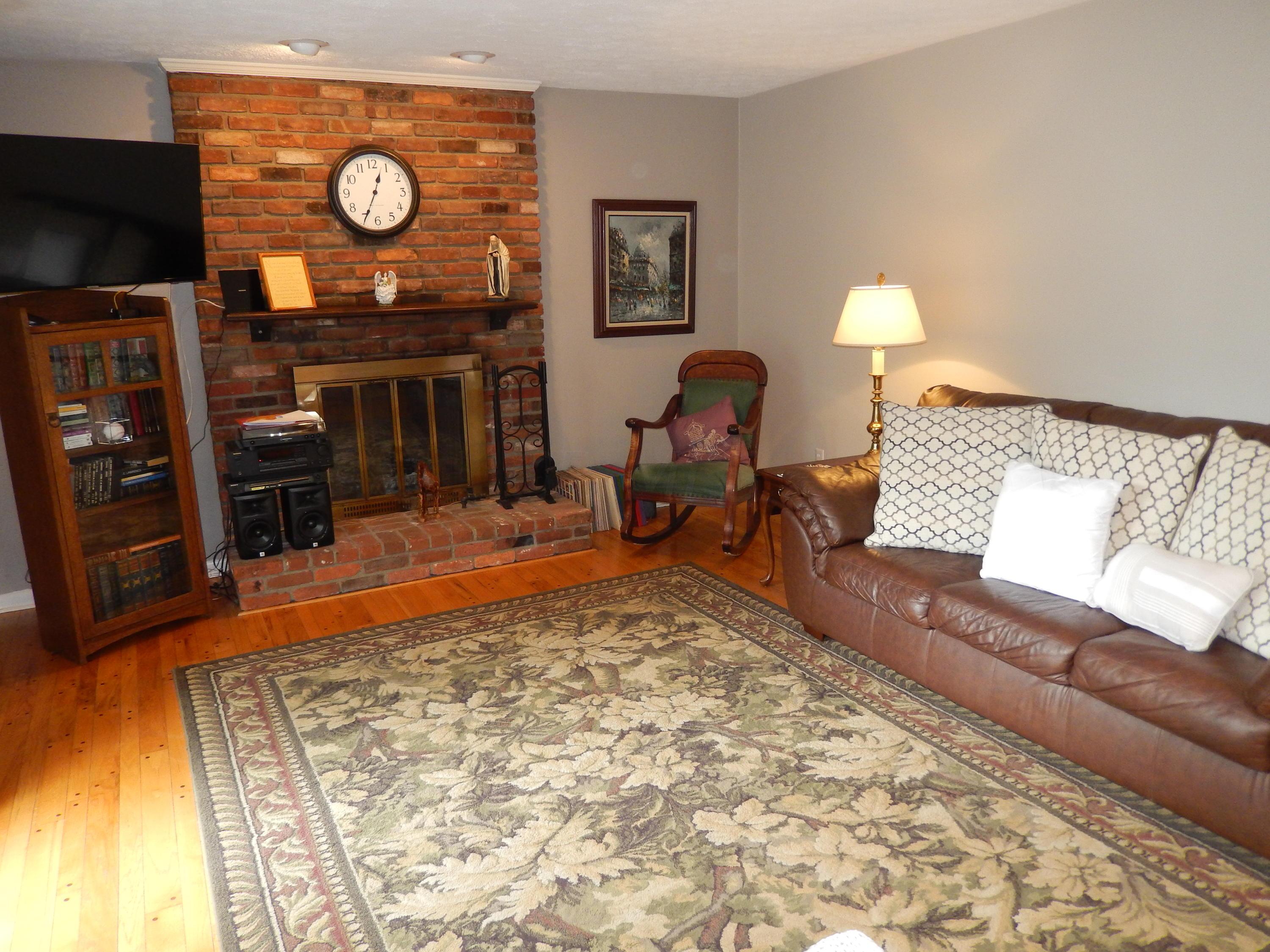 5004 Shadycrest Road Columbus, OH 43229 - Photo 16 of 47 Gallery Image 16