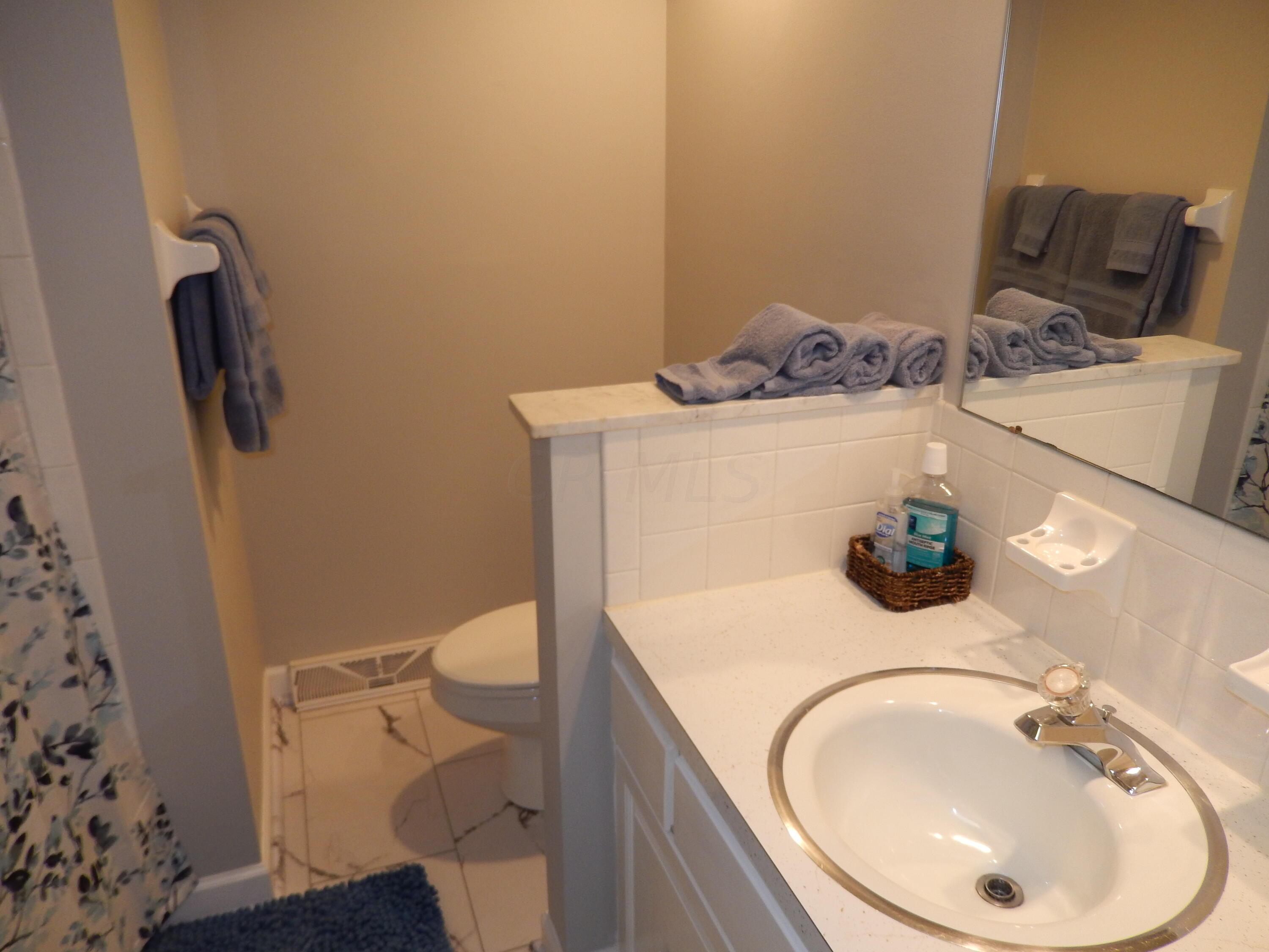 5004 Shadycrest Road Columbus, OH 43229 - Photo 29 of 47 Gallery Image 29