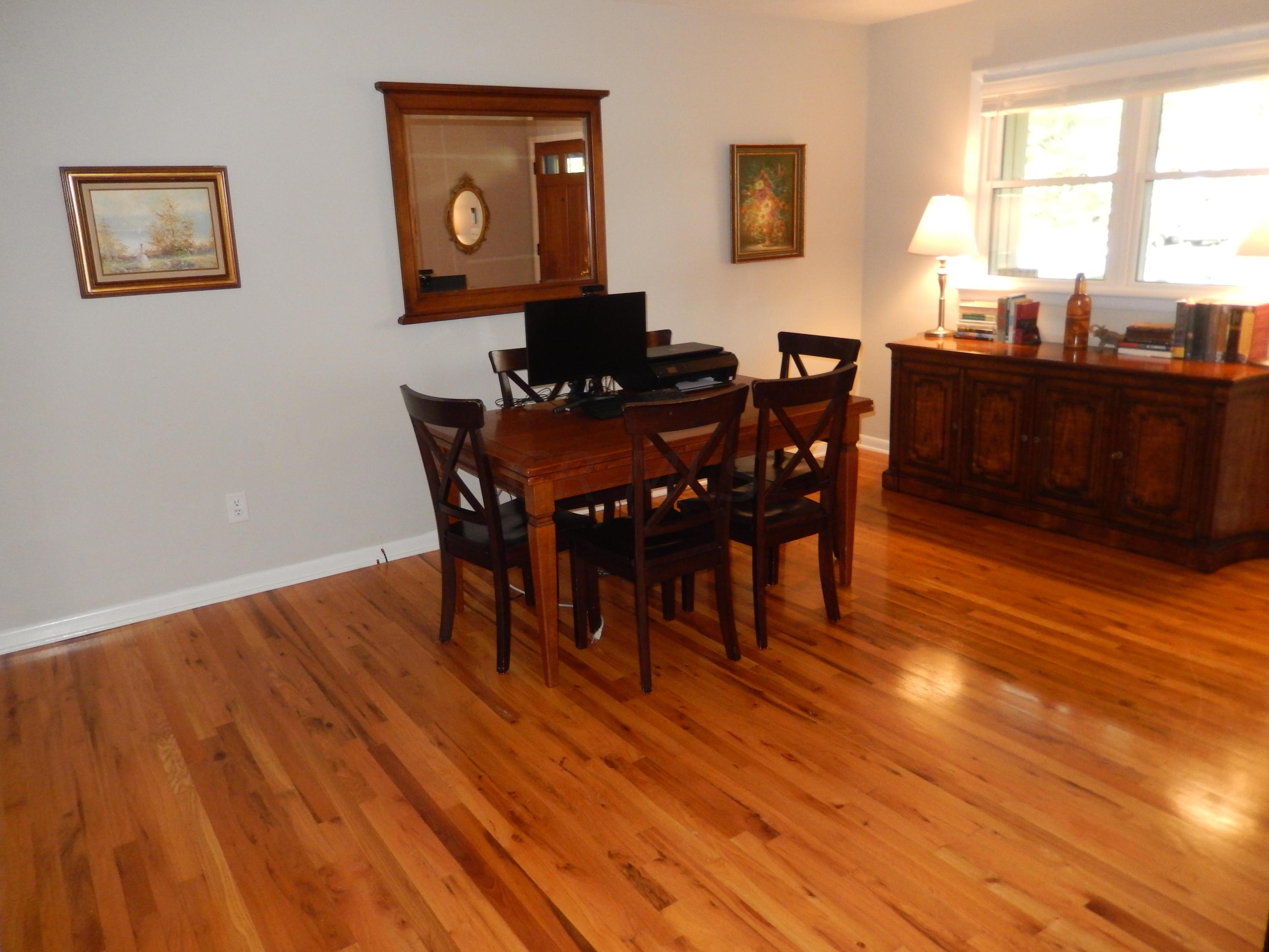 5004 Shadycrest Road Columbus, OH 43229 - Photo 5 of 47 Gallery Image 5