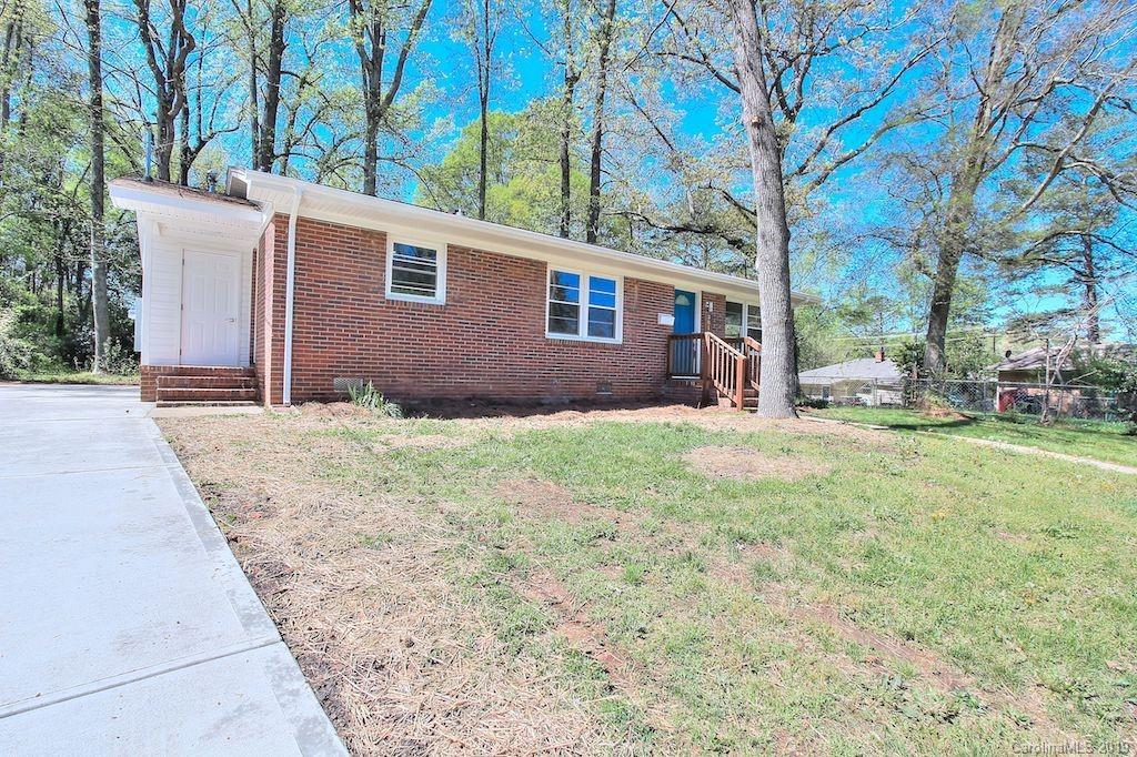 3810 Colebrook Road Charlotte, NC 28215 - Photo 2 of 22 Gallery Image 2