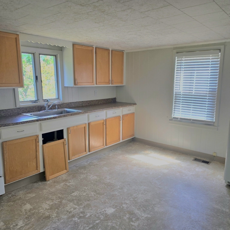 3 Prentice Street Grafton, MA 01536 - Photo 10 of 26