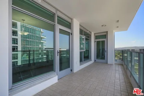 $5,300 | 3141 Michelson Drive, Unit 1506, Irvine, CA 92612