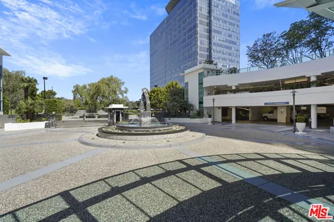 $5,300 | 3141 Michelson Drive, Unit 1506, Irvine, CA 92612