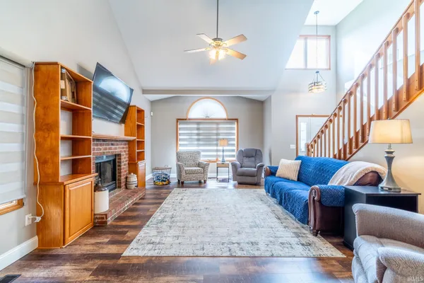 $309,900 | 4015 Woodfield Run, New Haven, IN 46806