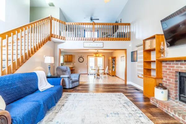 $309,900 | 4015 Woodfield Run, New Haven, IN 46806