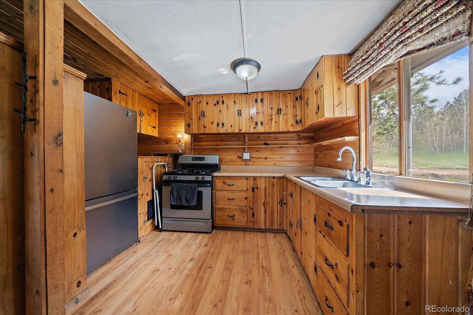 92 Prospectors Way Bailey, CO 80421 - Photo 7 of 31