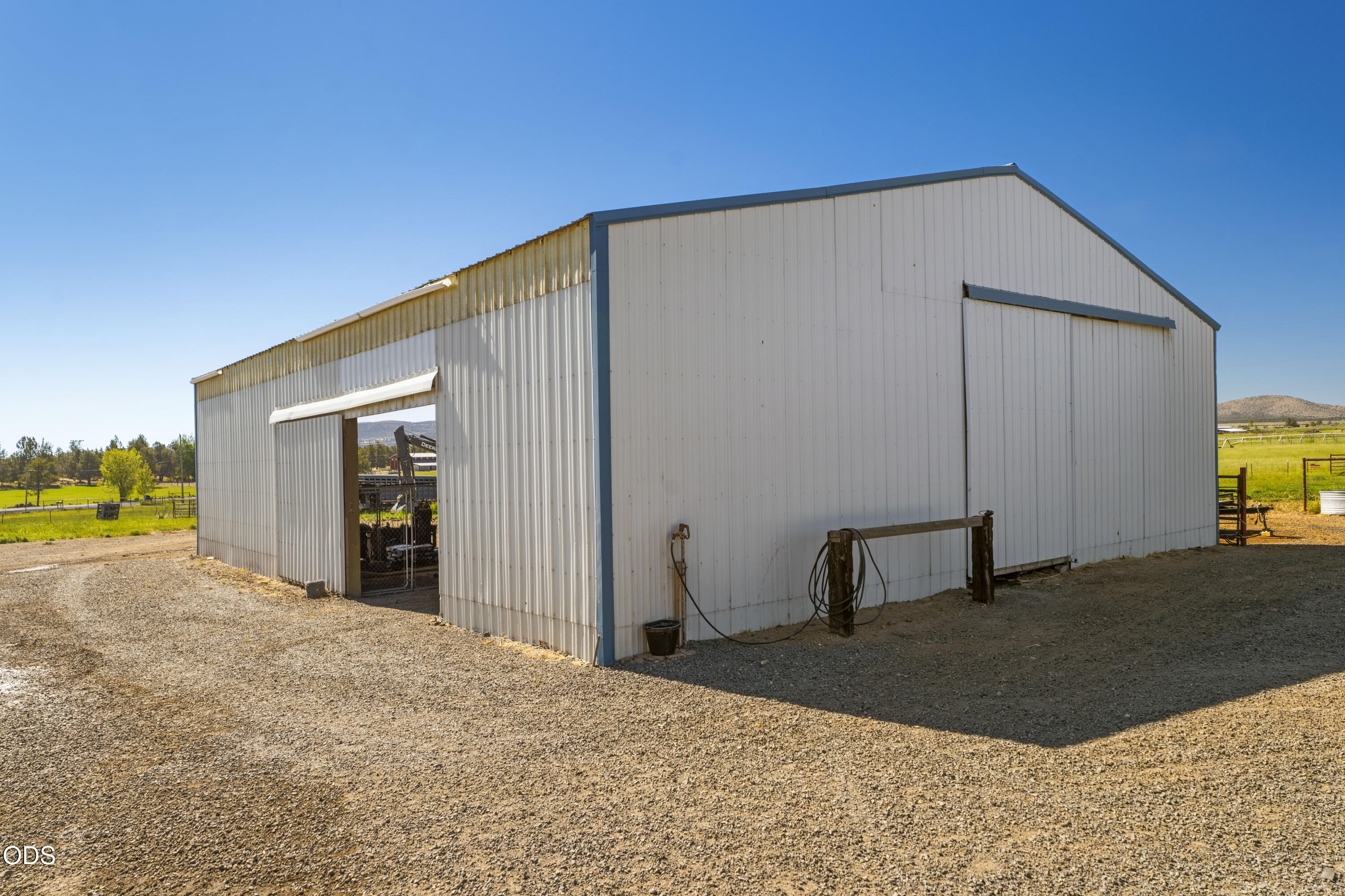4793 Southwest Williams Road Powell Butte, OR 97753 - Photo 4 of 45